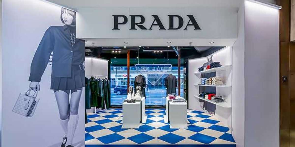 Prada Outlet Online